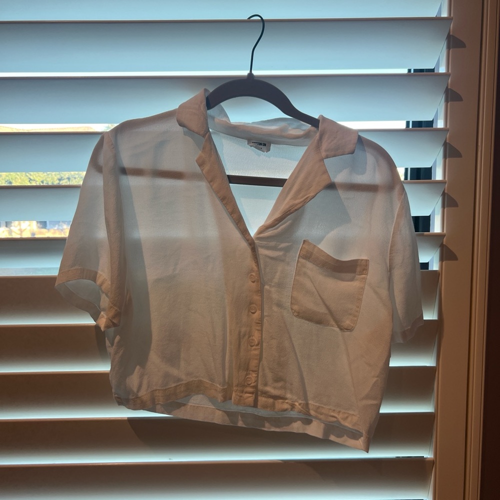 White Cotton On Linen Top!